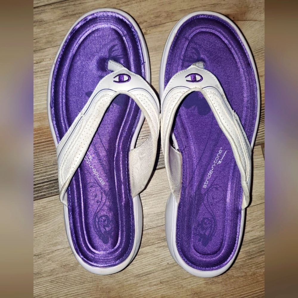 Champion Women's Stride n tone Sandals size 6